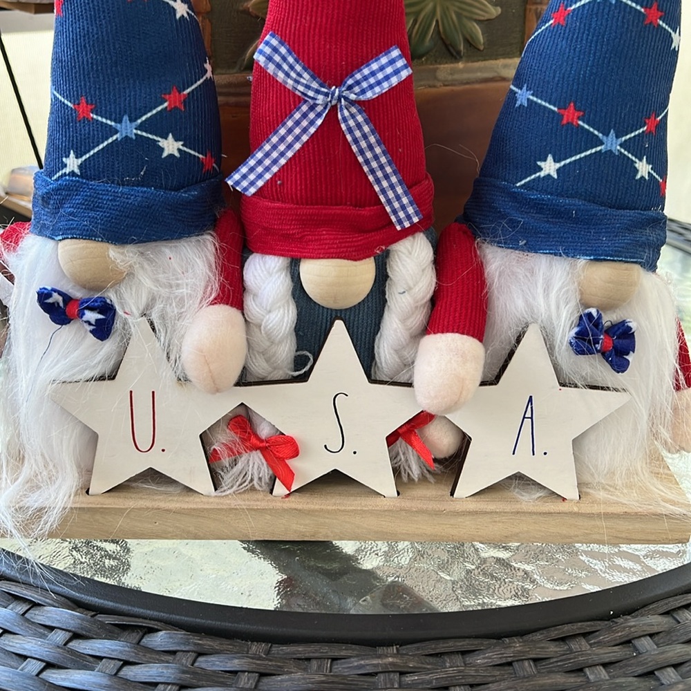 Rae Dunn USA Gnomes NWT - Picture 4 of 6